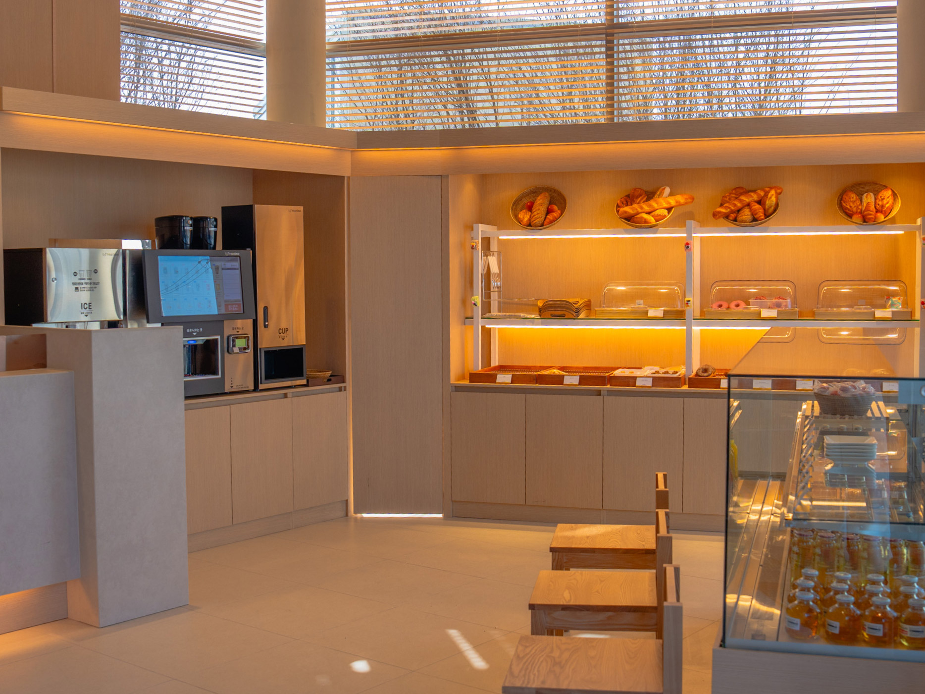 Ocean Bliss self-service cafe and bakery - automated coffee machine and pastries