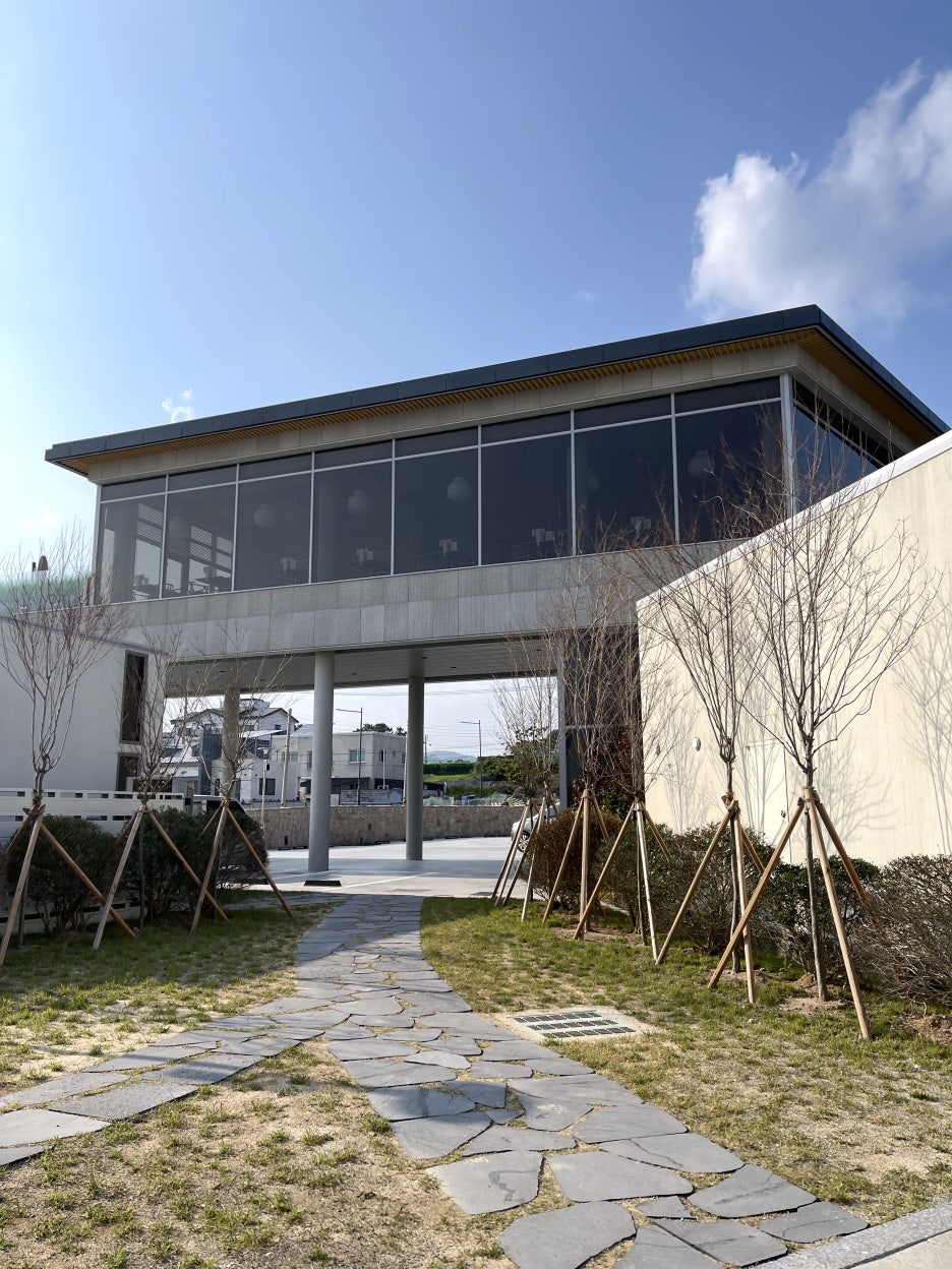 Ocean Bliss Urban Resort exterior - new oceanfront pool villa near Ganjeolgot, Ulsan