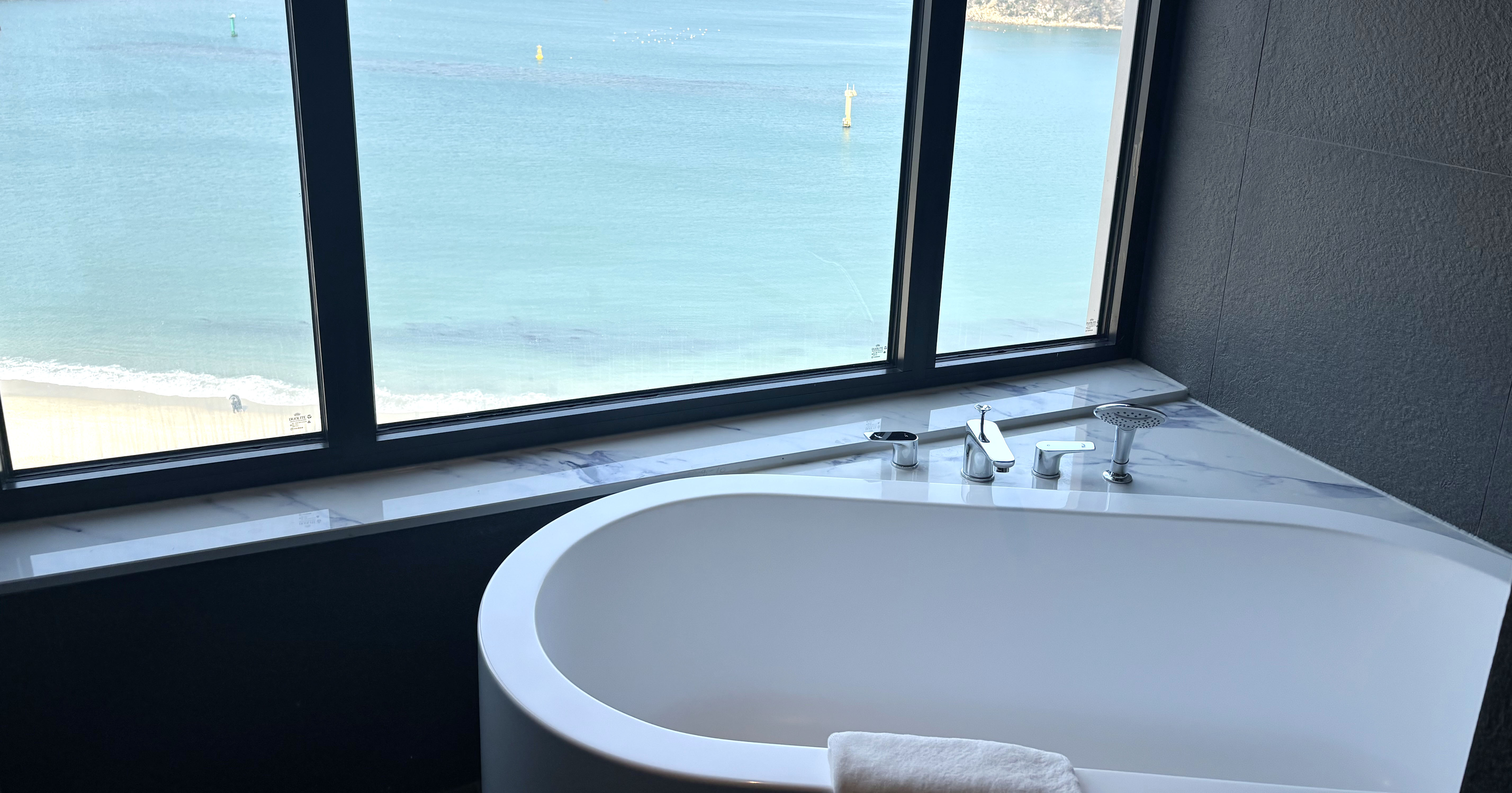 Tanibay Hotel Ulsan Deluxe Double ocean view