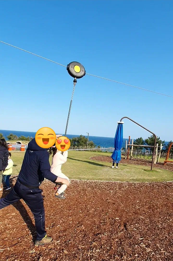 대왕암공원 미르놀이터 용 모양 놀이터와 짚라인